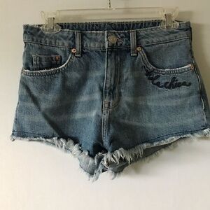 Divided juniors size 5 distressed jean shorts